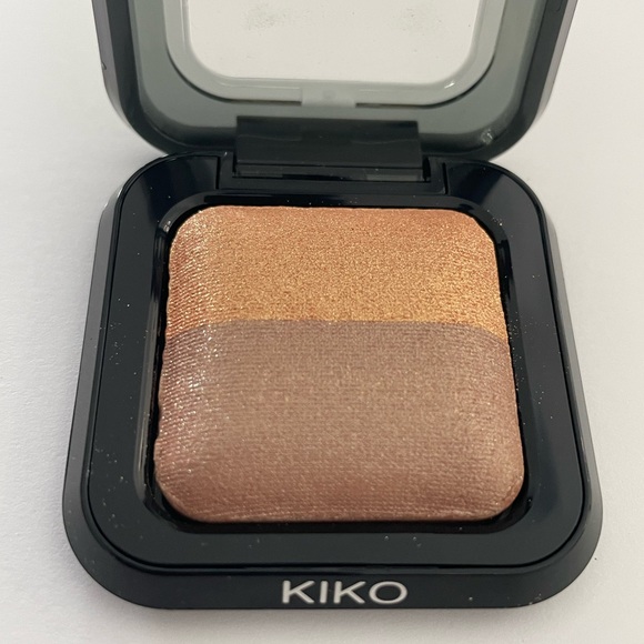 Kiko Milano • Bright Duo Eyeshadow • Mettalic Orange Gold / Copper - Picture 8 of 12